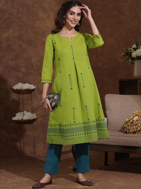 KAMI KUBI Women Geometric Mirror Work Kurta