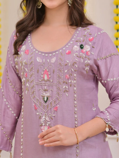 Laxmichhaya Women Purple Floral Embroidered Motif Straight Kurta with Palazzos and Dupatta - Image 3