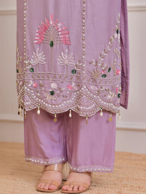 Laxmichhaya Women Purple Floral Embroidered Motif Straight Kurta with Palazzos and Dupatta - Image 5