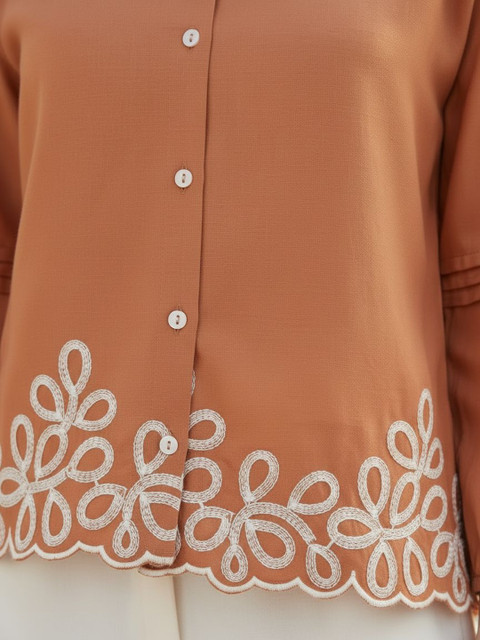 Anouk Rustic Embroidered Thread Work Pure Cotton Thread Work Kurti - Image 3