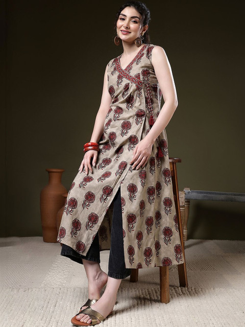 Anouk Mirage Women Floral Printed Sequinned Floral Kurta