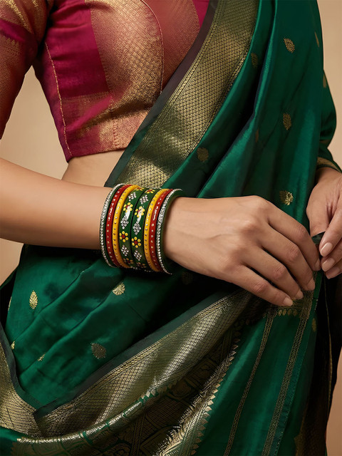 TAJ BRIDAL STORE Set Of 16 Rhinestones Studded Lac Bangles