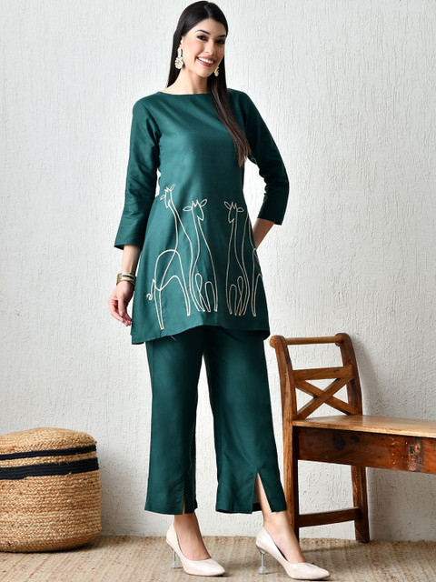HARIKS Printed Round Neck Tunic & Trousers Co-Ords - Image 5