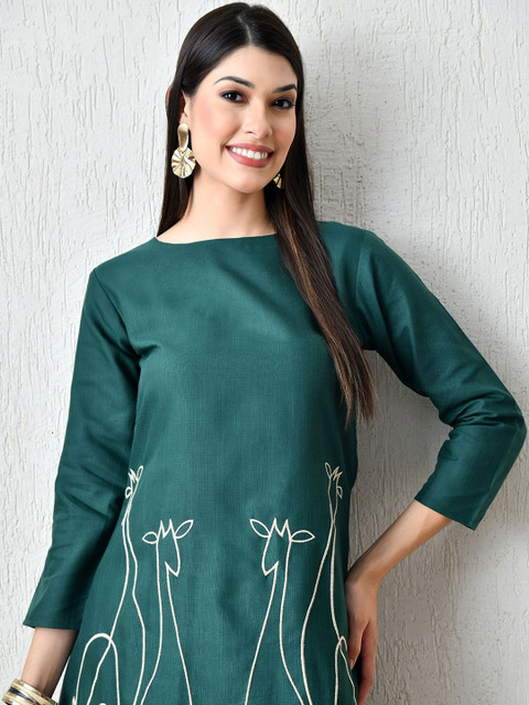 HARIKS Printed Round Neck Tunic & Trousers Co-Ords - Image 3