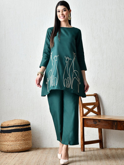 HARIKS Printed Round Neck Tunic & Trousers Co-Ords