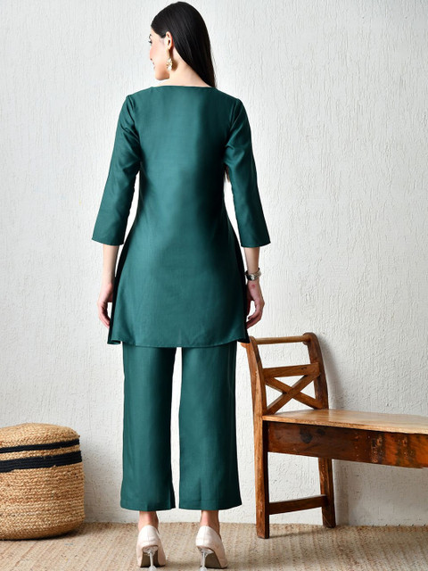 HARIKS Printed Round Neck Tunic & Trousers Co-Ords - Image 2