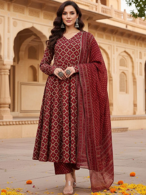 ARADHNA Women Ethnic Motifs Printed Panelled Kurta with Trousers & With Dupatta