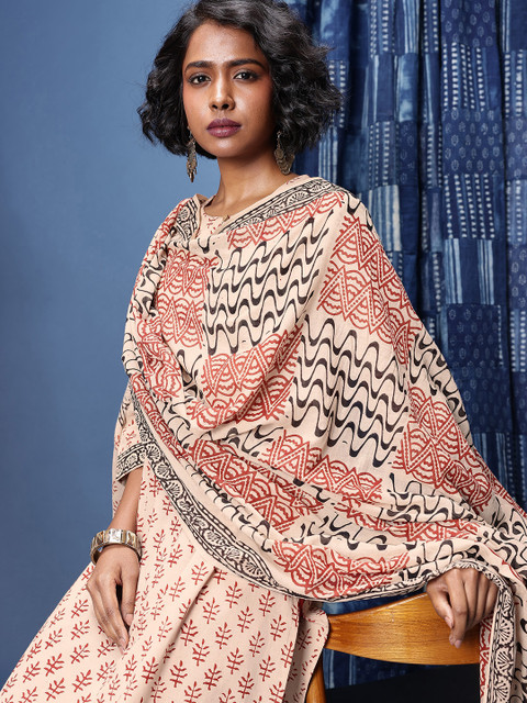 Taavi Ethnic Motifs Printed Bagru Kurta with Trousers & Dupatta