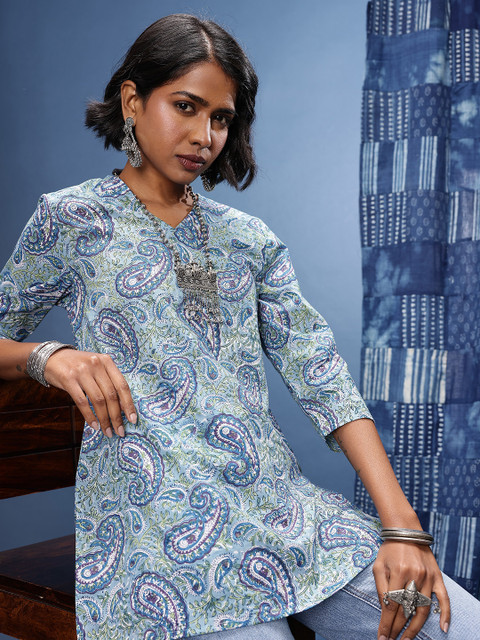 Taavi Sanganeri Floral Printed V-Neck Pure Cotton Kurti