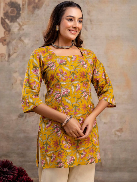 HERE&NOW Floral Printed Square Neck Pure Cotton Kurti