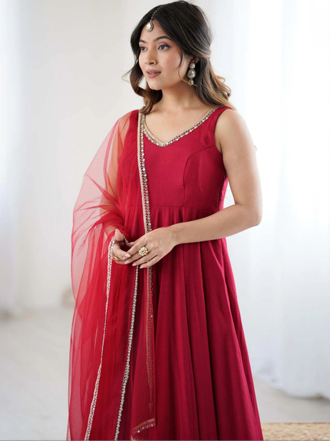 all about you Women Regular Gotta Patti Chanderi Silk Kurta with Trousers & With Dupatta - Image 5