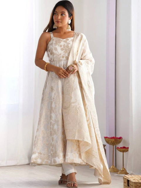 all about you Women Ethnic Motifs Regular Kurta with Trousers & With Dupatta - Image 7