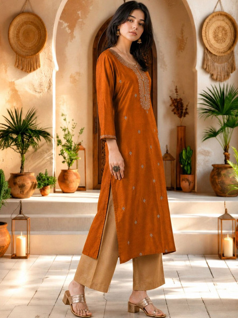 rarethread Women Embroidered Thread Work Kurta - Image 6