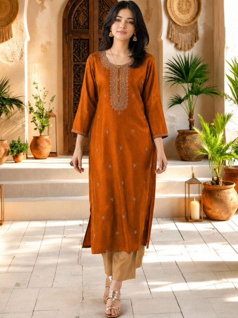 rarethread Women Embroidered Thread Work Kurta - Image 5