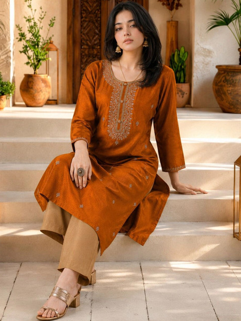 rarethread Women Embroidered Thread Work Kurta - Image 3