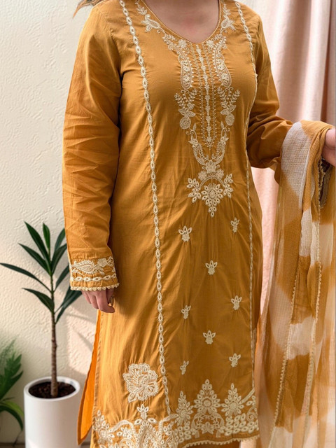 all about you Women Ethnic Motifs Embroidered Regular Thread Work Kurta with Palazzos & With Dupatta - Image 5
