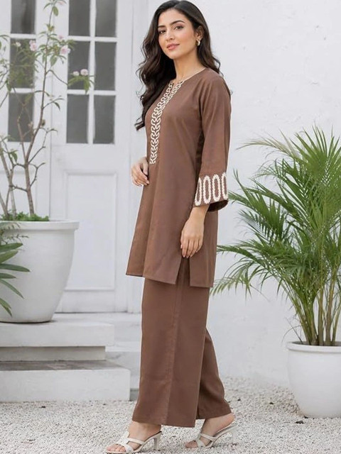 Idalia Embroidered Tunic with Palazzos - Image 3
