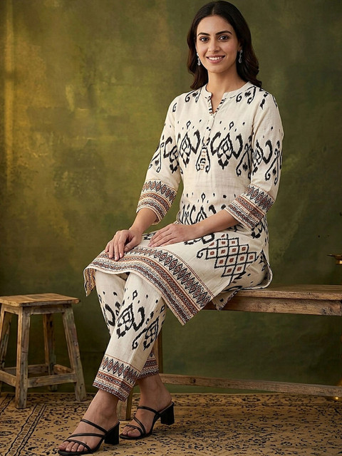 Banwaree Floral Printed Tunic with Trousers - Image 3