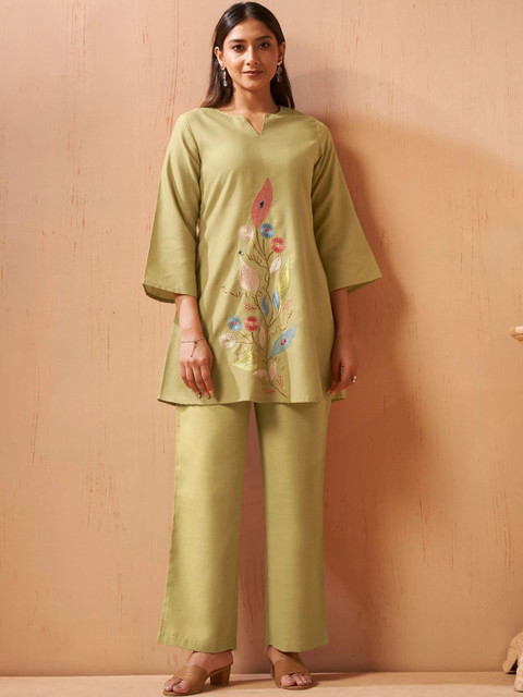 DRESOUL Bohemian Embroidered Tunic with Palazzos