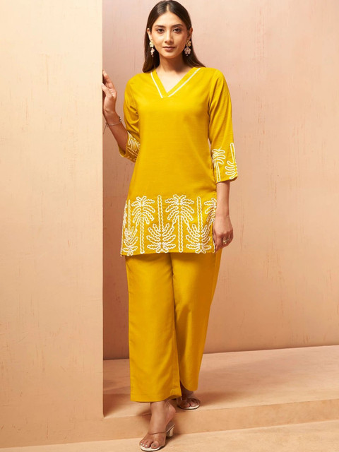 DRESOUL Tropical Cotton Embroidered Tunic with Trousers - Image 6
