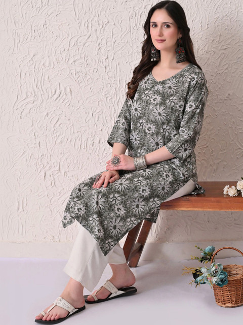 MoMaa Women Floral Printed Indie Prints Kurta