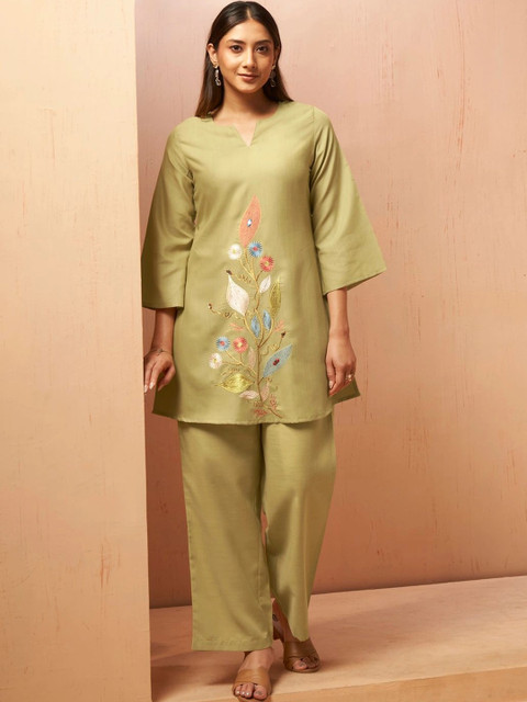 Anouk Indigo Embroidered Tunic with Trousers - Image 4