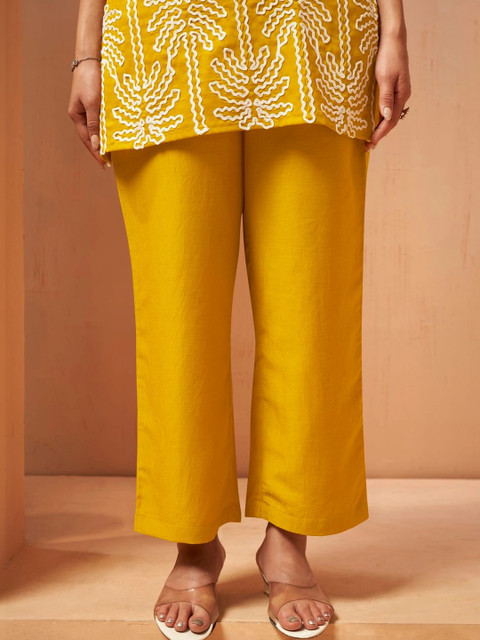 DRESOUL Tropical Cotton Embroidered Tunic with Trousers - Image 5