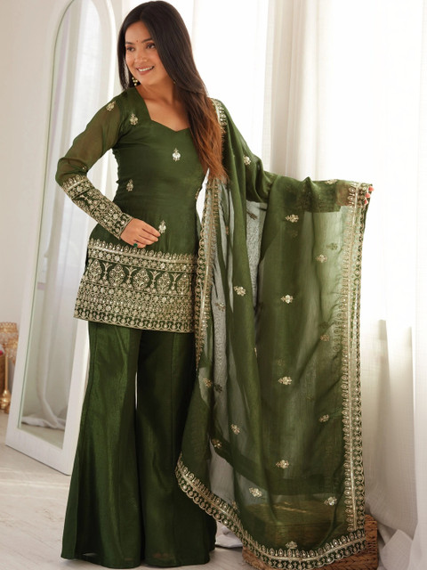 MARUTI VASTRAM Women Ethnic Motifs Embroidered Regular Kurta with Sharara & With Dupatta - Image 3