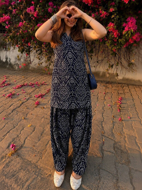 MANOJAVA Women Floral Printed Regular Pure Cotton Kurti with Salwar - Image 2