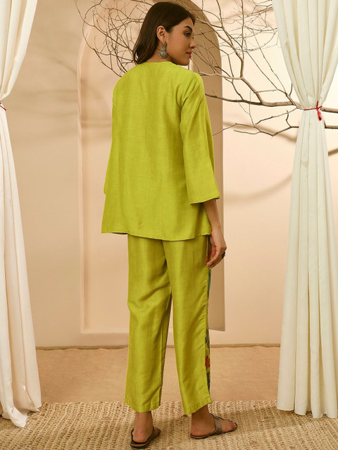 Anouk Printed V-Neck Top & Trousers Co-Ords - Image 5