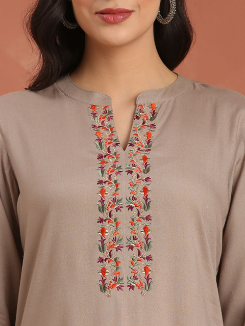 Anouk Women Embroidered Kurta - Image 3