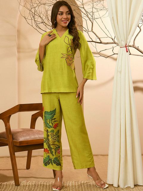 Anouk Printed V-Neck Top & Trousers Co-Ords - Image 7