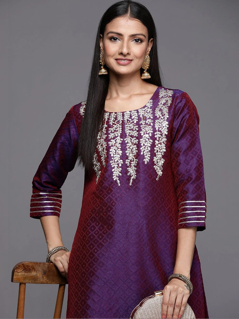 KSUT Women Embroidered Thread Work Jacquard Kurta