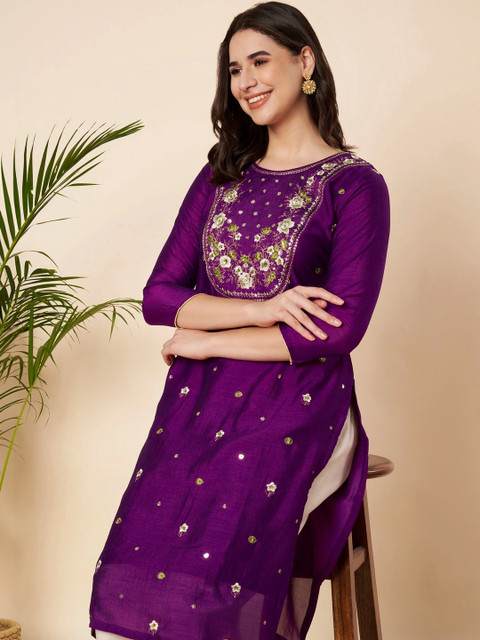 rarethread Women Embellished Thread Work Kurta - Image 4