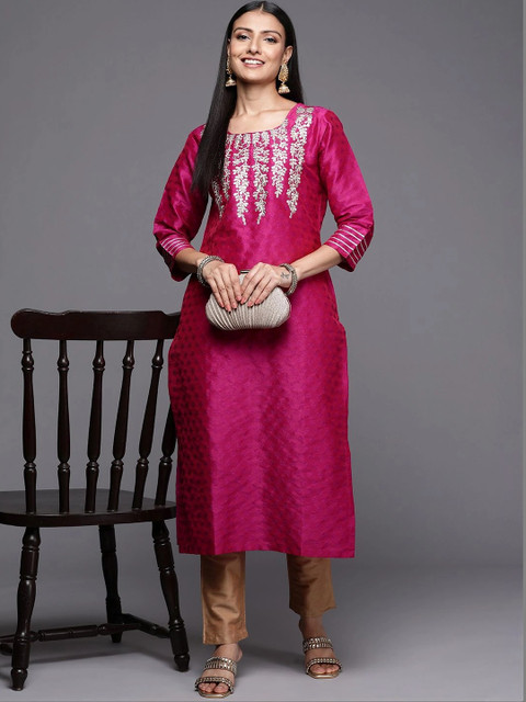KSUT Women Embroidered Thread Work Jacquard Kurta - Image 4