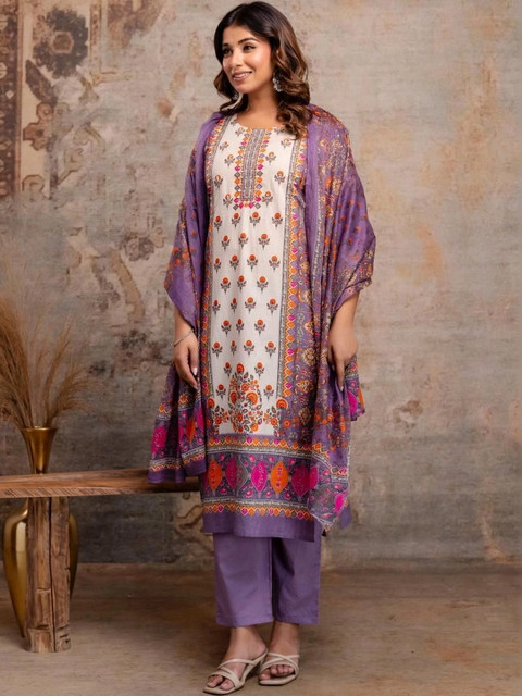Tales of threads Women Floral Printed Regular Pure Cotton Kurta with Trousers & With Dupatta