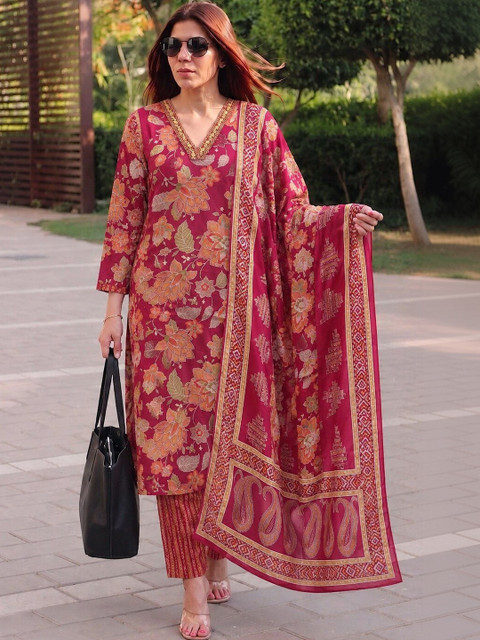 Kiana House Of Fashion Floral Printed V-Neck Thread Work Kurta With Trousers & Dupatta