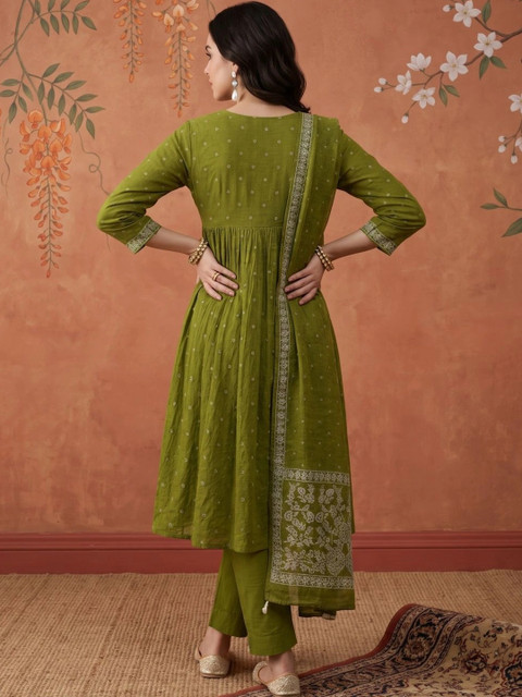 Sangria Women Floral Embroidered Regular Thread Work Kurta with Trousers & With Dupatta - Image 3