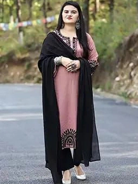 VINAYAK FASHION Women Ethnic Motifs Embroidered Regular Thread Work Kurta with Trousers & With Dupatta