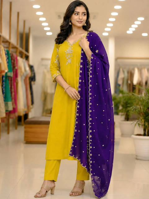 NEEL ETHNICS Women Ethnic Motifs Embroidered Regular Thread Work Kurta with Trousers & With Dupatta