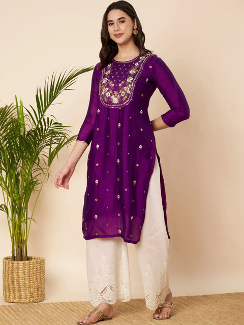 rarethread Women Embellished Thread Work Kurta - Image 6
