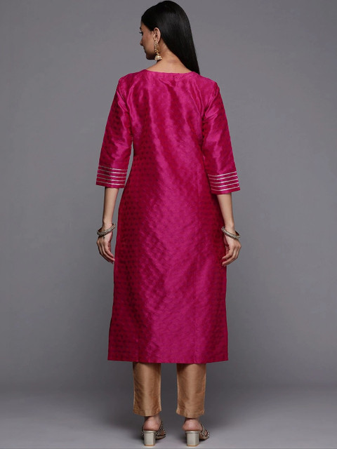 KSUT Women Embroidered Thread Work Jacquard Kurta - Image 5