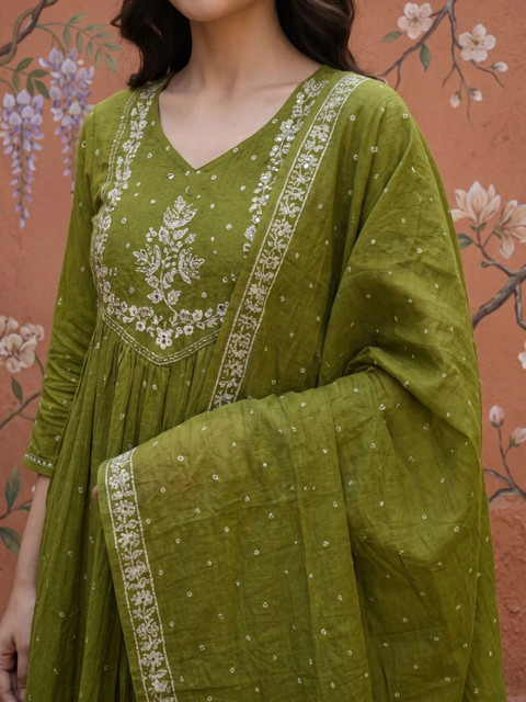 Sangria Women Floral Embroidered Regular Thread Work Kurta with Trousers & With Dupatta - Image 5
