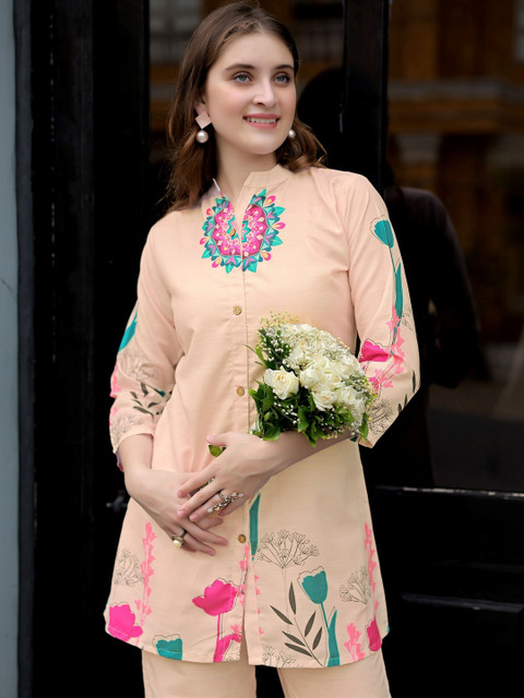 Laasika Floral Printed Tunic with Palazzos - Image 4