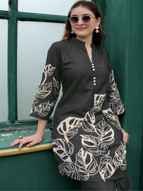 Laasika Floral Printed Tunic with Palazzos - Image 5