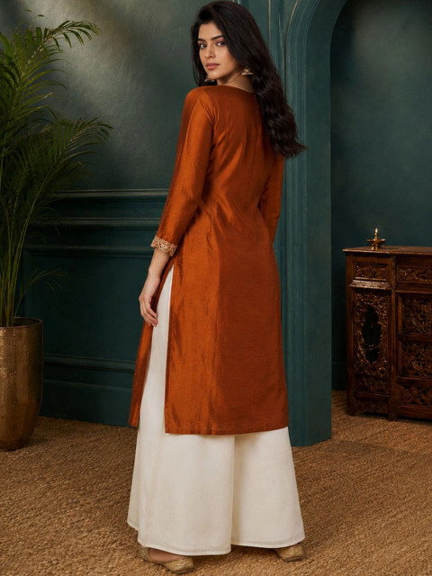 rarethread Women Ethnic Motifs Embroidered Thread Work Kurta - Image 7