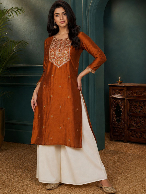 rarethread Women Ethnic Motifs Embroidered Thread Work Kurta - Image 3