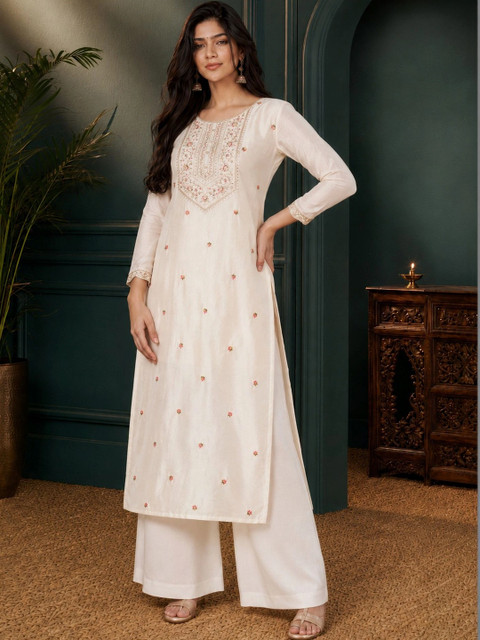 rarethread Women Embroidered Thread Work Kurta - Image 7
