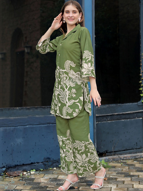 Laasika Floral Printed Tunic with Palazzos - Image 7