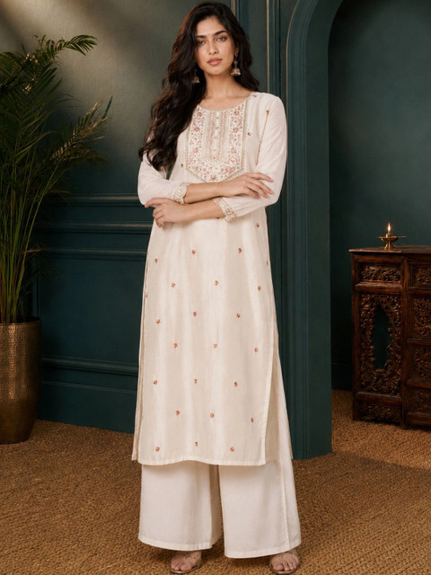 rarethread Women Embroidered Thread Work Kurta - Image 5
